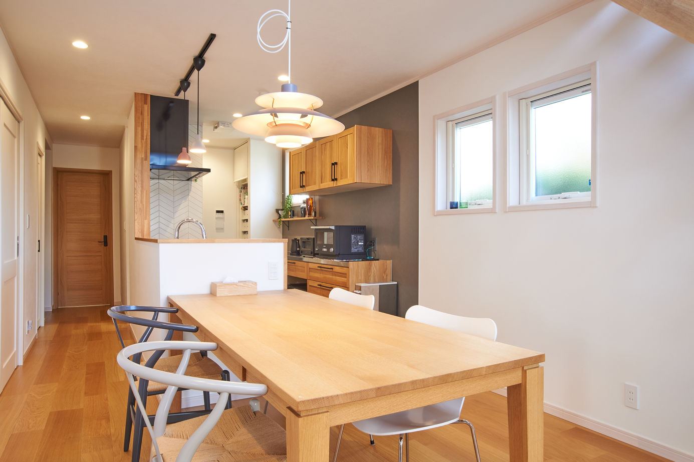 ジューテックホーム 【逗子市/2000万円台/30坪台/高気密高断熱】木製サッシの温かみ。伸びやかな吹き抜けで家族が繋がる家の建築実例画像5