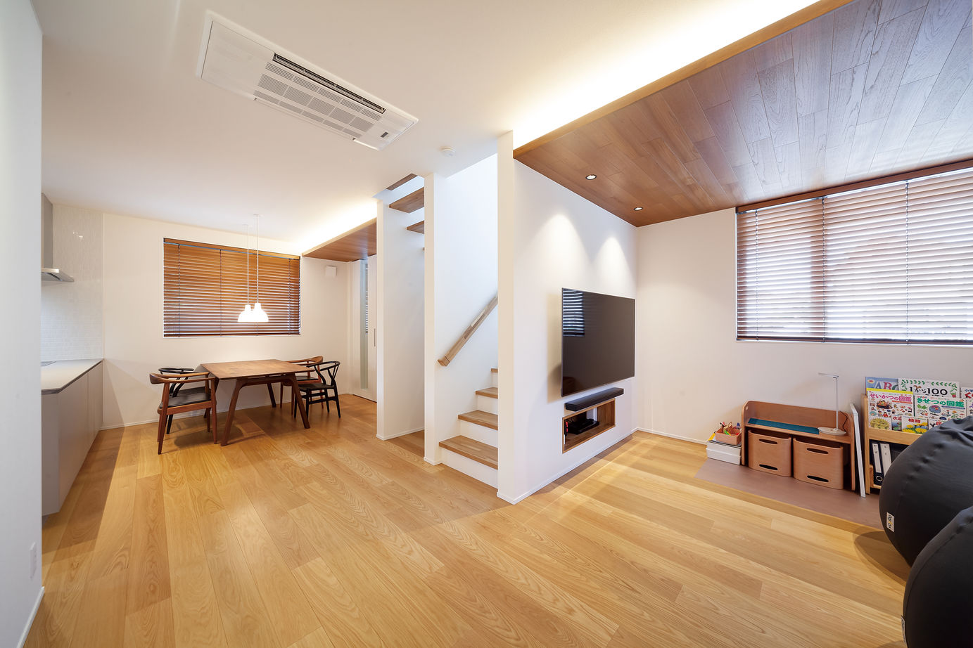 ジューテックホーム 【東京都/2000万円台/30坪台/間取り図】木の風合いとモダンなキッチン。建築家とつくる心地よい住まいの建築実例画像9