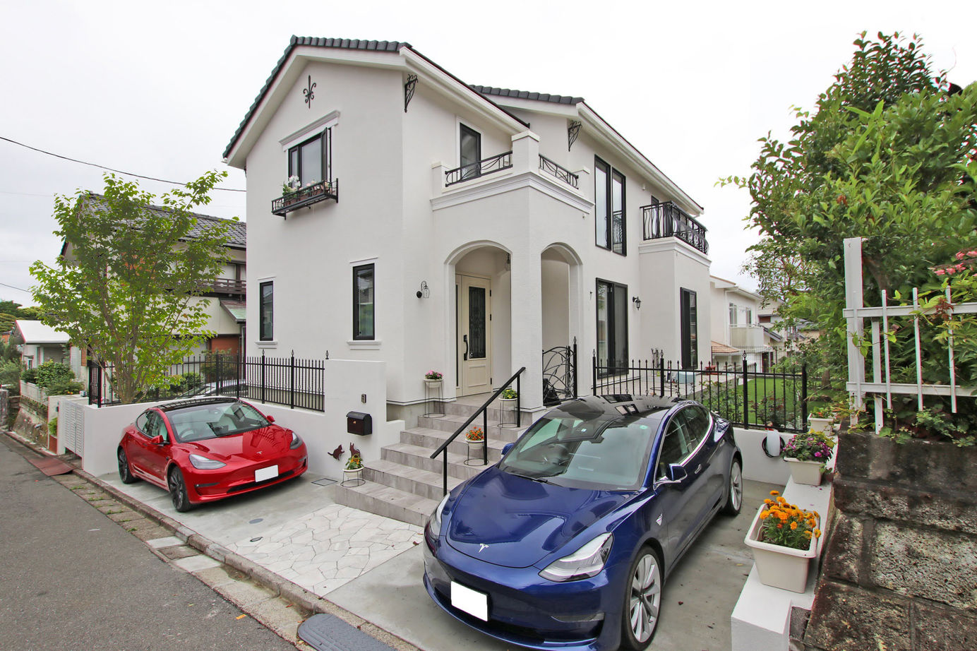 ジューテックホーム 【鎌倉市/3000万円台/40坪台/間取り図】吹抜にのびやかな光を感じるグレイッシュなエレガントスタイルの建築実例画像3