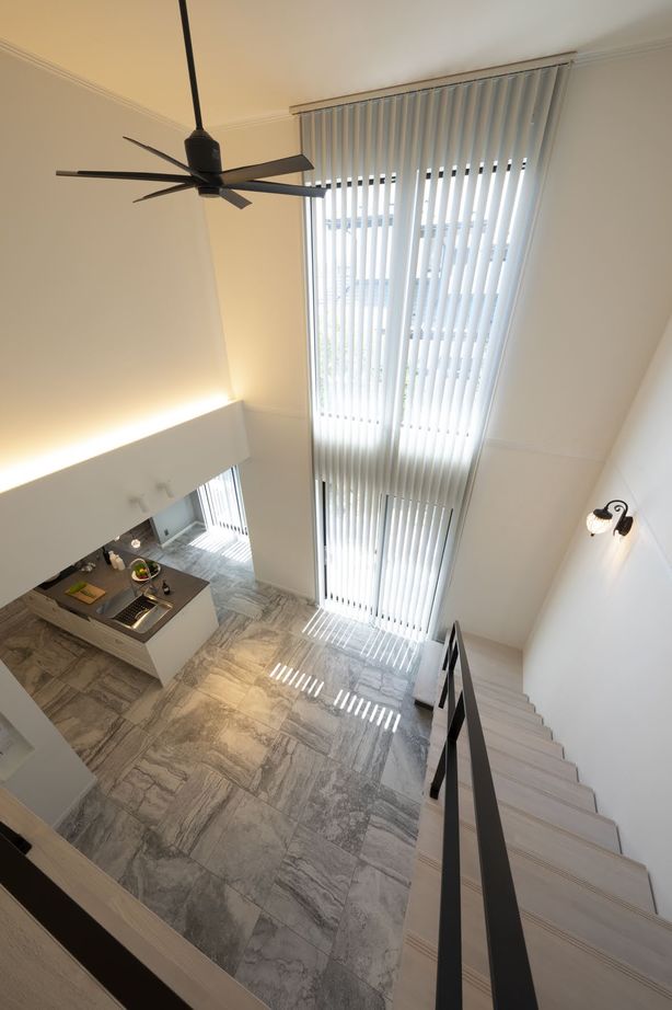 ジューテックホーム 【鎌倉市/3000万円台/40坪台/間取り図】吹抜にのびやかな光を感じるグレイッシュなエレガントスタイルの建築実例画像4