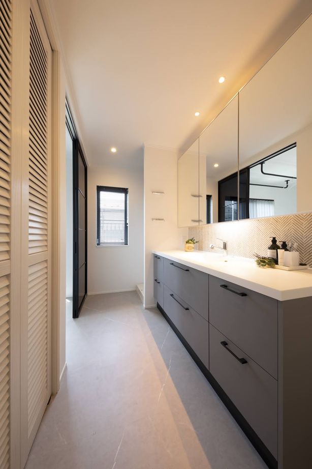 ジューテックホーム 【鎌倉市/3000万円台/40坪台/間取り図】吹抜にのびやかな光を感じるグレイッシュなエレガントスタイルの建築実例画像7