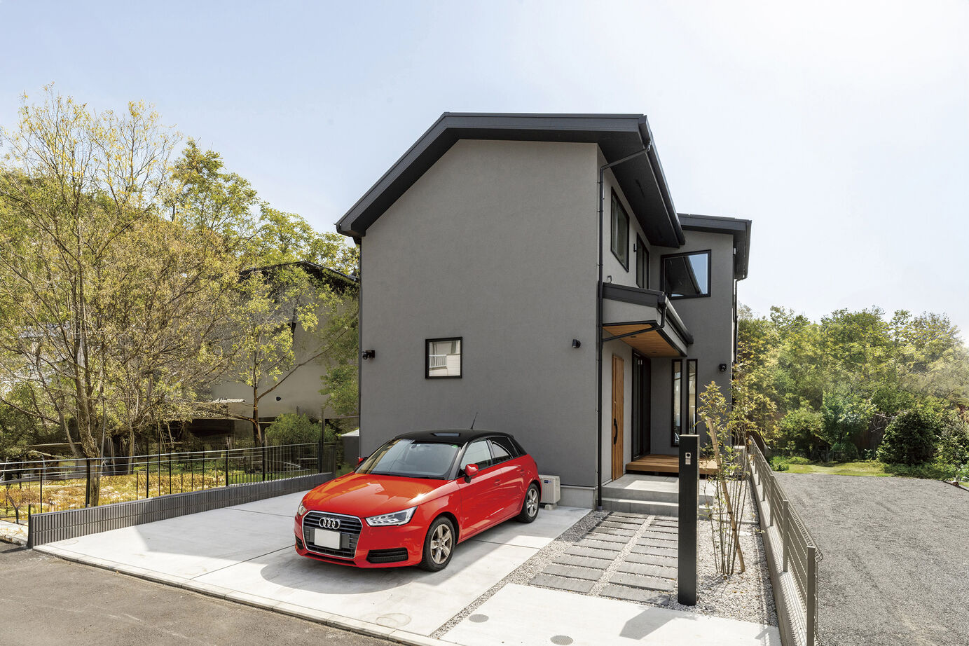 ジューテックホーム 【3000万円台/収納充実/家事動線/間取図】実家で体感した住宅性能に信頼。シンプルな空間で心地よく暮らすの建築実例画像2