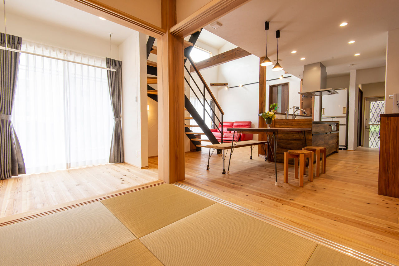 建築工房 和 -nagomi- 【奈良県橿原市/3000万円台】十津川の木と漆喰で心地いい空間で、家族の触れ合いを大切にしてプランニングの建築実例画像2