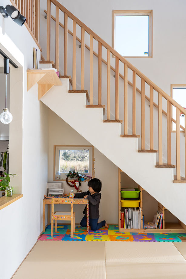 建築工房 和 -nagomi- 【奈良県/2000万円台】LDKから海水魚を観賞できる憧れの住まい。木をふんだんに使った空間で気持ちよくの建築実例画像4