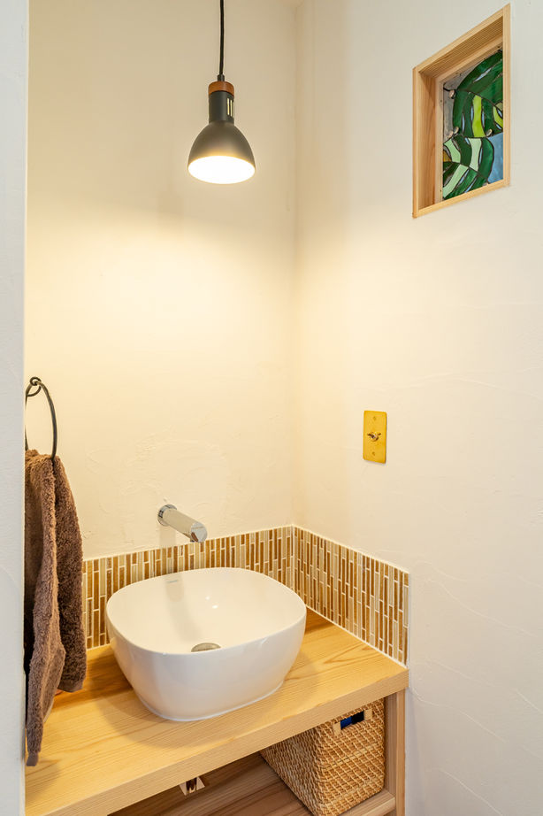 建築工房 和 -nagomi- 【奈良県/2000万円台】LDKから海水魚を観賞できる憧れの住まい。木をふんだんに使った空間で気持ちよくの建築実例画像6