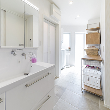 エクセレントホーム 【三重県/3000万円台】五角形の変形地を活かした住みやすい間取り!曲線がアクセントになったおしゃれな実例の建築実例画像9