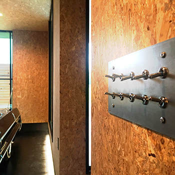 エクセレントホーム 【三重県/2000万円台】夫婦の趣味を取り入れたビルトインガレージのある間取り!おしゃれな2階建て実例の建築実例画像3