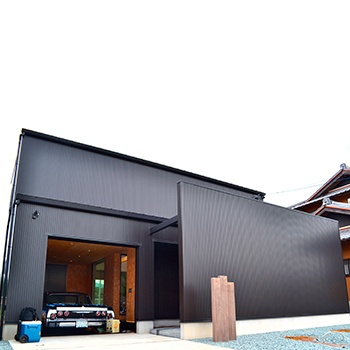 エクセレントホーム 【三重県/2000万円台】夫婦の趣味を取り入れたビルトインガレージのある間取り!おしゃれな2階建て実例の建築実例画像4