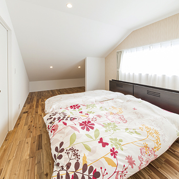 エクセレントホーム 【平屋に見える2階建て/間取図】一目惚れしたオシャレな外観を実現!住みやすく、開放的な吹抜けのある実例の建築実例画像9