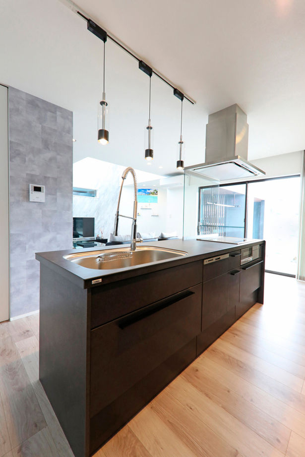 エクセレントホーム 【2000万円台×2階建て住宅】お金も時間も節約できる間取り。家族全員の大満足オシャレなガレージハウスの建築実例画像4