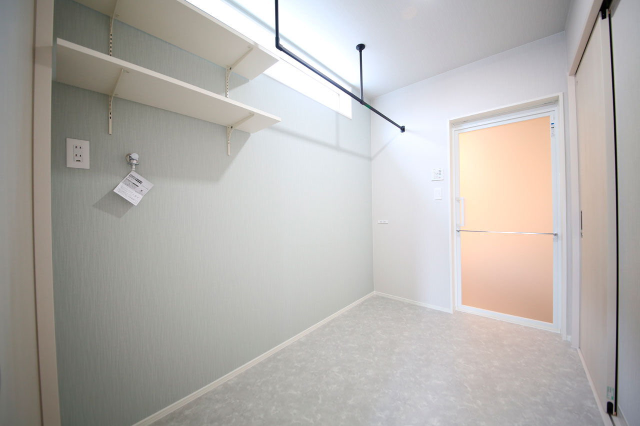 ももくりの家 【1390万円】壁一面に配したエコカラットや光の演出で、心和む居心地のいい住まいにの建築実例画像7