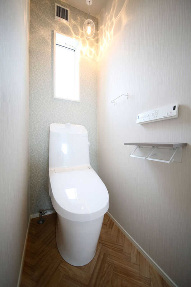 ももくりの家 【1390万円】壁一面に配したエコカラットや光の演出で、心和む居心地のいい住まいにの建築実例画像10