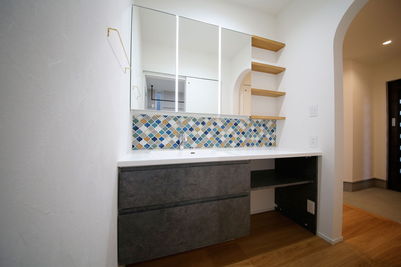 ももくりの家 【2000万円台前半】素材使いや光の演出にこだわった自分たちらしい住まい。憧れのビルトインガレージも実現の建築実例画像4