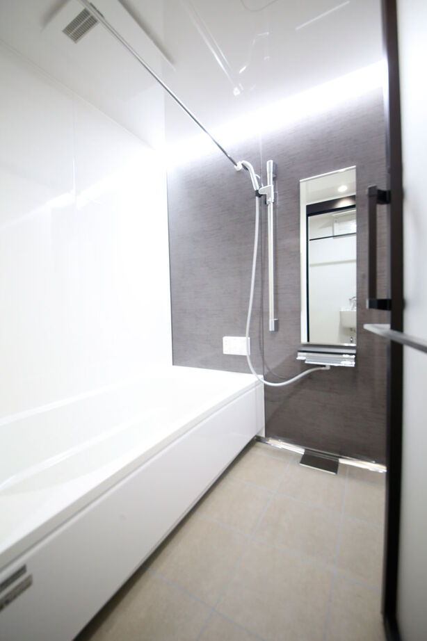 ももくりの家 【2000万円台前半】素材使いや光の演出にこだわった自分たちらしい住まい。憧れのビルトインガレージも実現の建築実例画像10