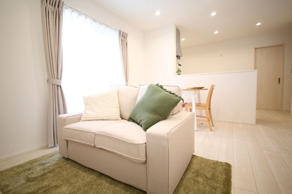 ももくりの家 【1000万円】コストカットの工夫を凝らした、自分たちらしく創り上げた２階建ての家の建築実例画像2