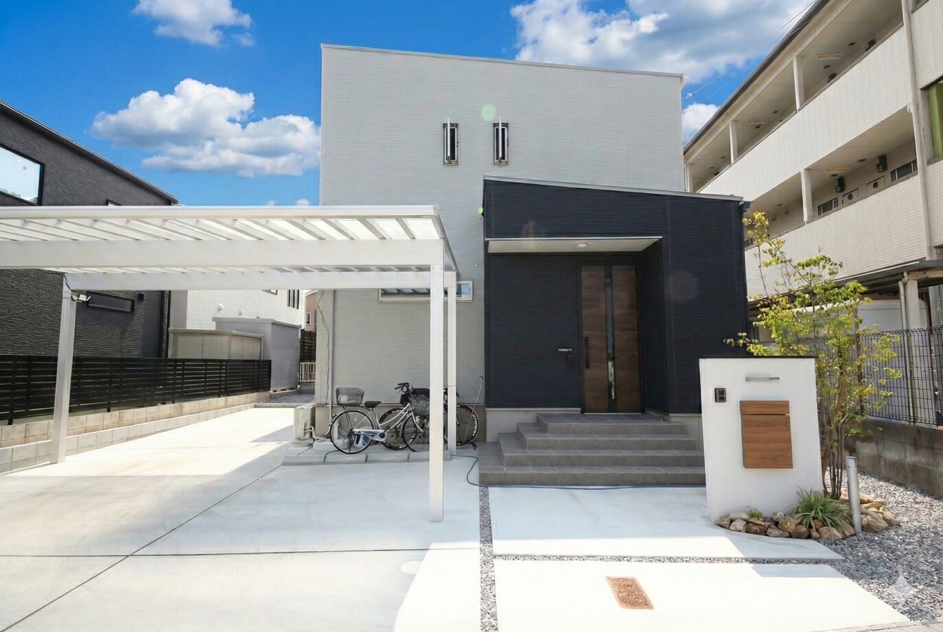 ももくりの家 収納たっぷり＆ワークスペース完備、仕事も暮らしも快適な住まいの建築実例画像