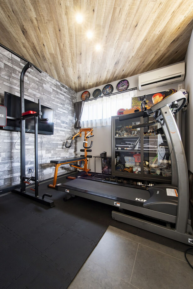 トーリンホーム 【30坪台/吹抜け/オープン階段/ホームジム/プライベートテラス】視線は遮って、光は取り入れた住まいの建築実例画像8