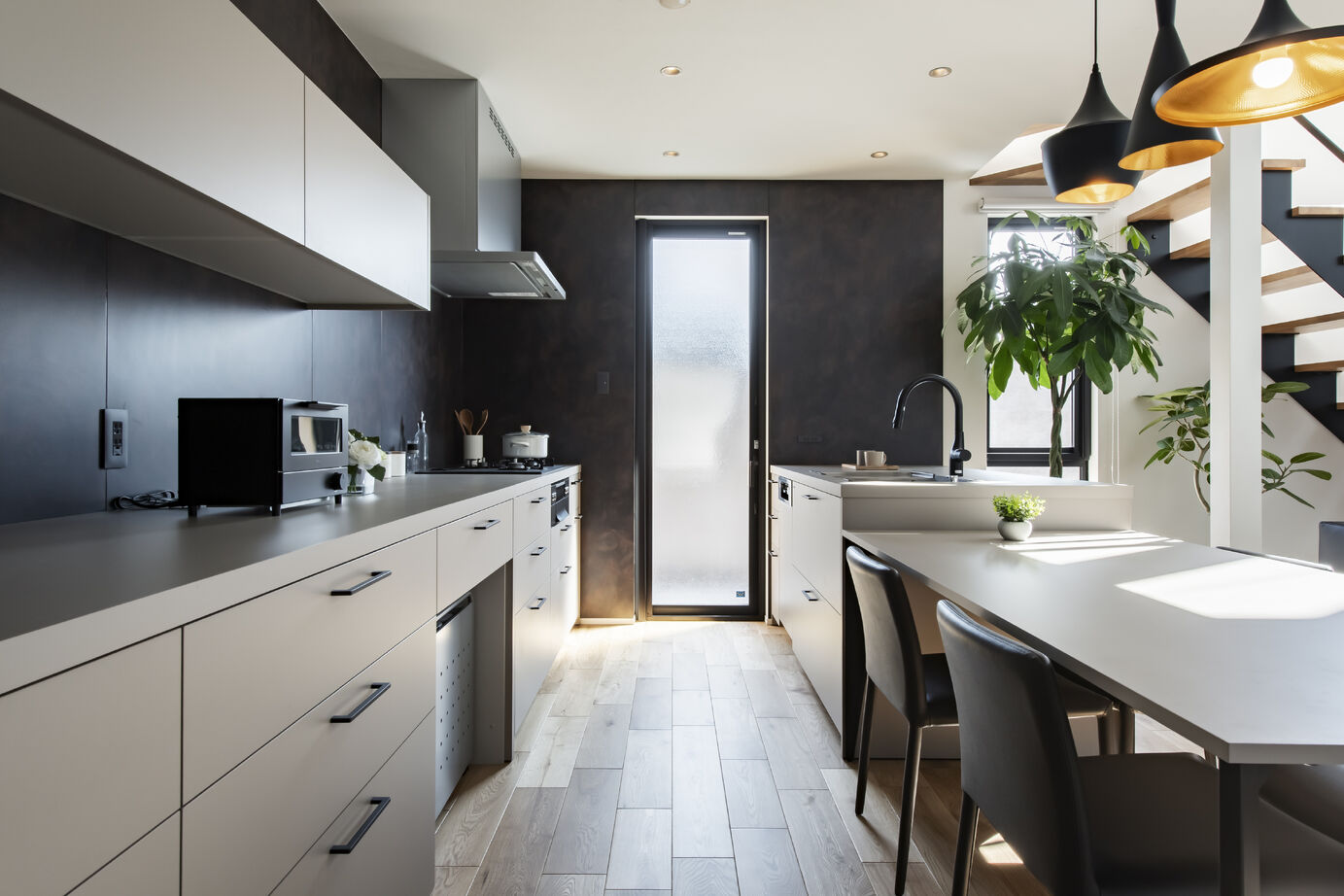 トーリンホーム 【33坪/吹抜/オープン階段/回遊動線/プライベートテラス】プライベートと開放感のいいとこどりした家の建築実例画像5