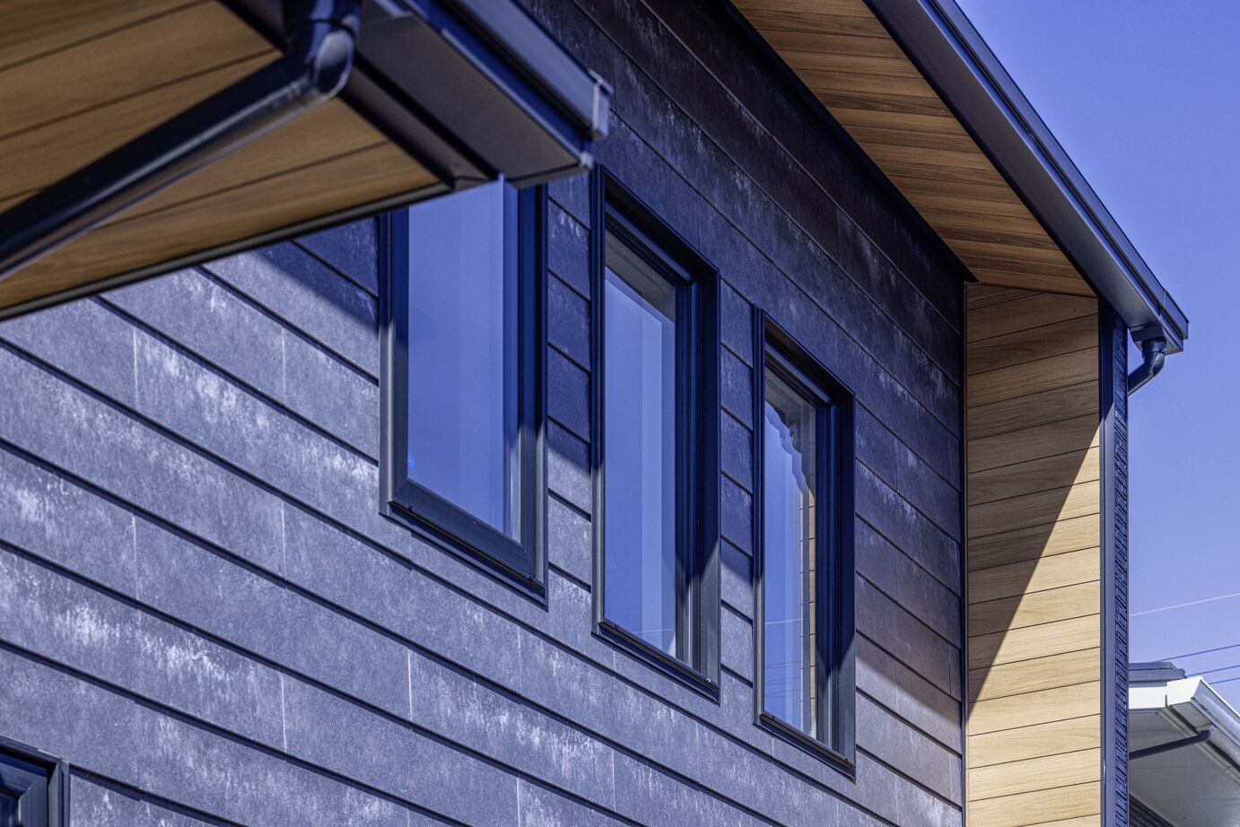 トーリンホーム 【33坪/吹抜/II型キッチン/回遊動線/4LDK/木目天井】全てにこだわりを詰め込んだ家の建築実例画像2