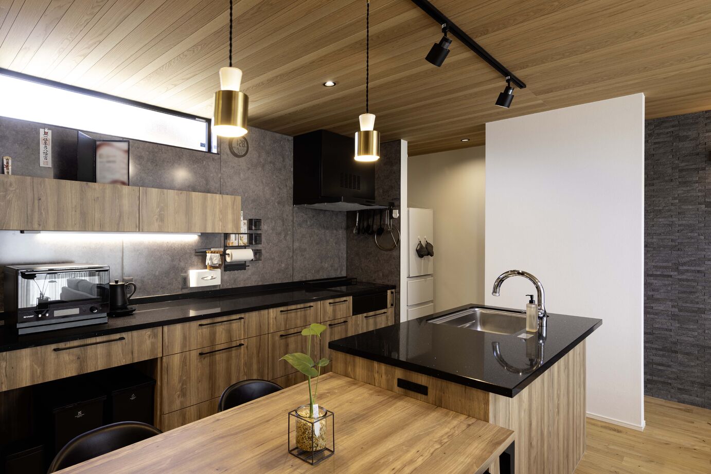 トーリンホーム 【33坪/吹抜/II型キッチン/回遊動線/4LDK/木目天井】全てにこだわりを詰め込んだ家の建築実例画像7