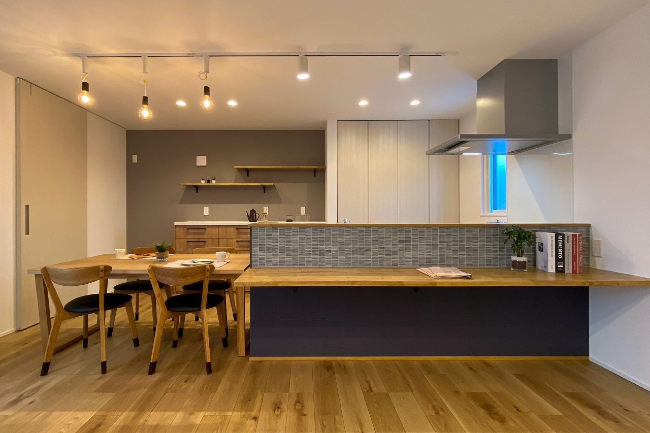 DETAIL HOME（ディテールホーム） 【1800万円】中庭と吹抜けを融合させた和モダンな家の建築実例画像2