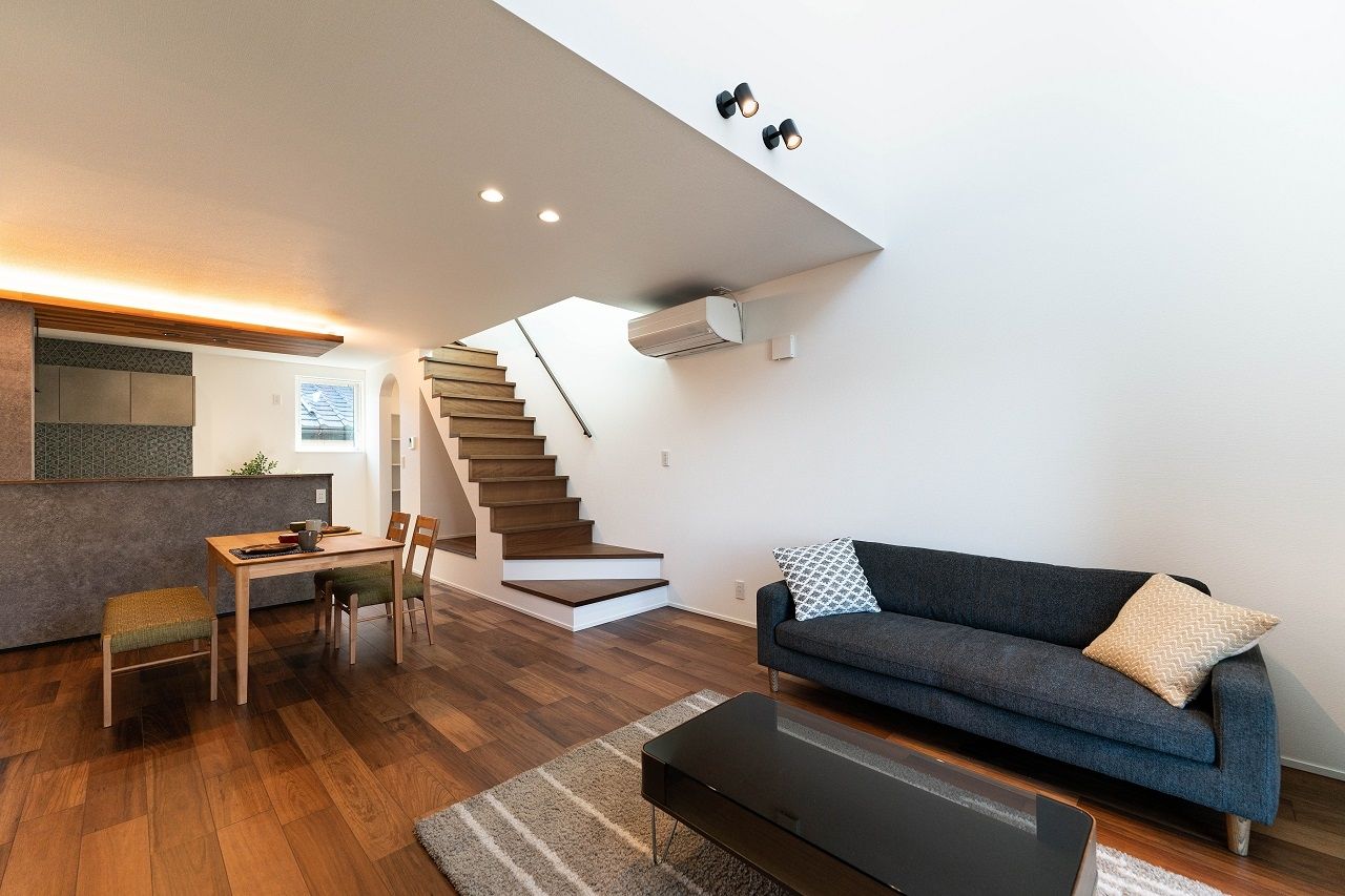 DETAIL HOME（ディテールホーム） 【2300万円】狭小地でも19帖の大空間リビングを叶えた家の建築実例画像3