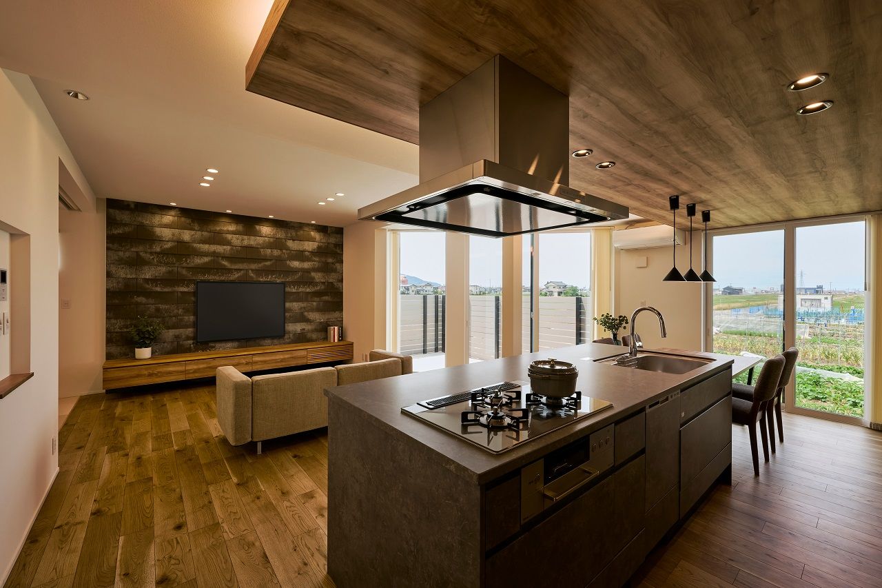 DETAIL HOME（ディテールホーム） 開放感抜群！ロケーションを最大限に活かした斜めリビングの家の建築実例画像2