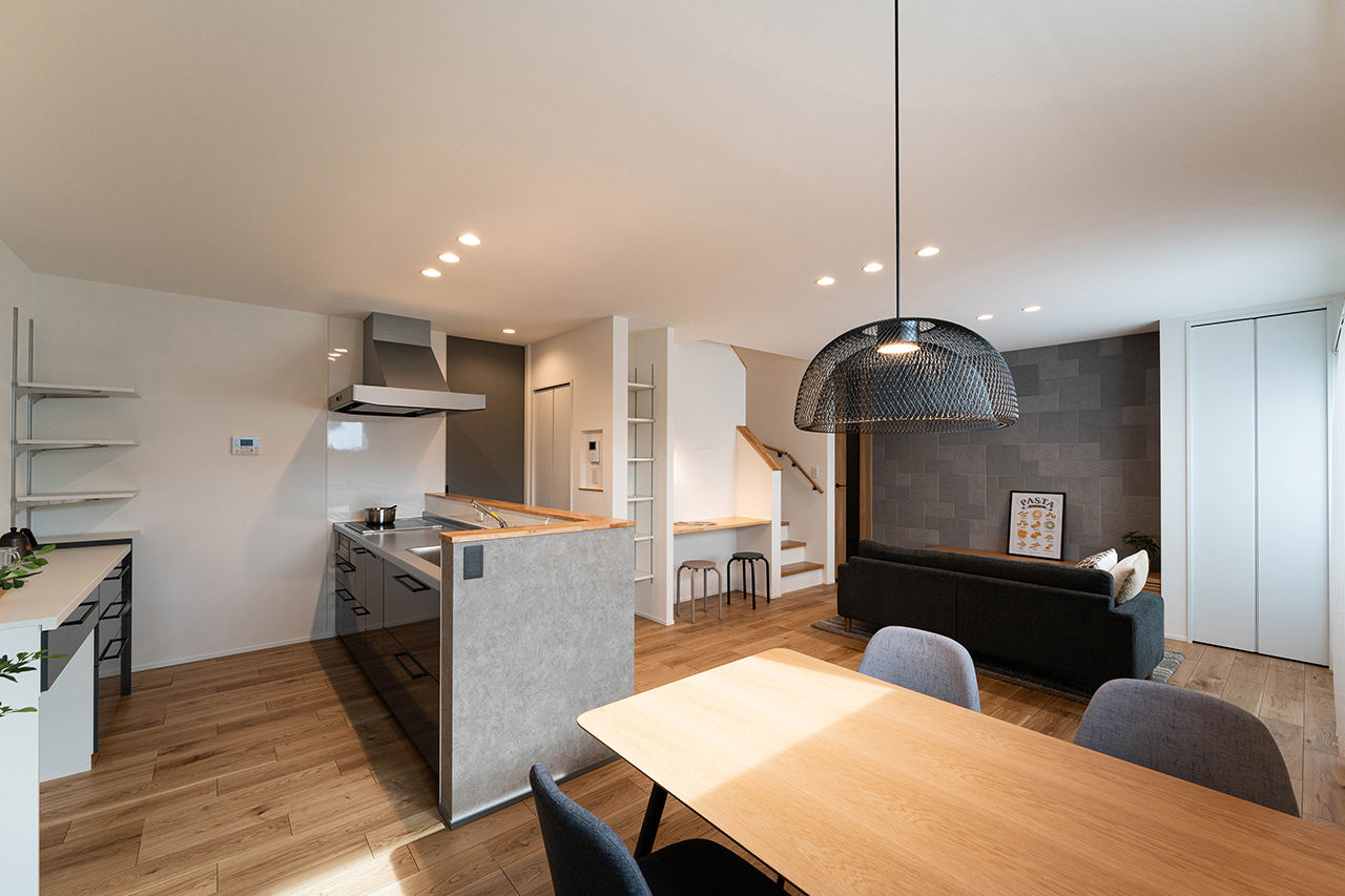 DETAIL HOME（ディテールホーム） 【2750万円】ペットと暮らす太陽光が搭載されたゼロエネルギー住宅の建築実例画像2