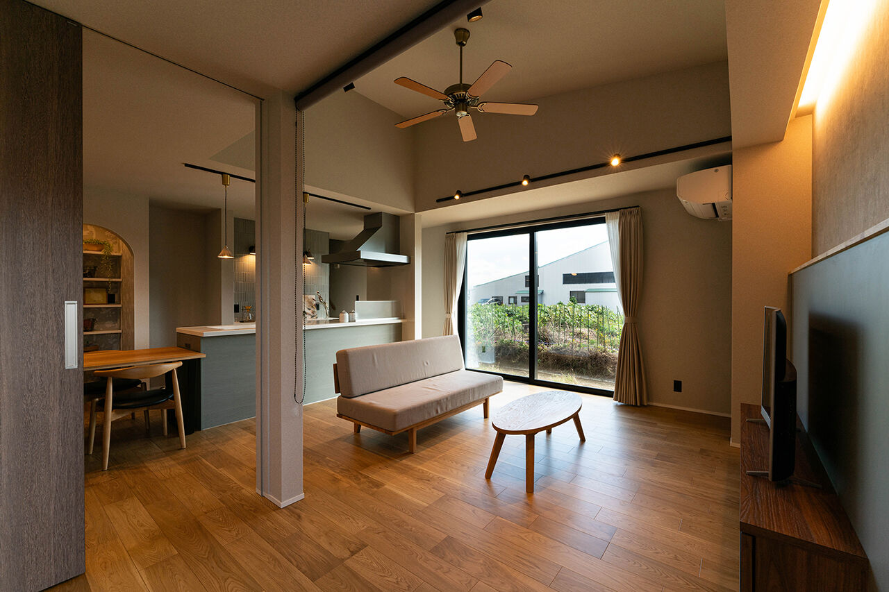 DETAIL HOME（ディテールホーム） 趣味を楽しむインナーガレージの平屋の建築実例画像3