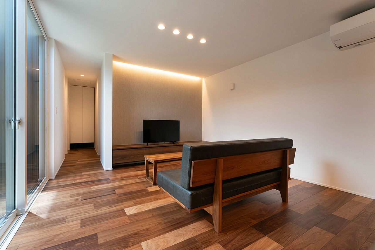 DETAIL HOME（ディテールホーム） 外に閉じて内に開く、中庭のある平屋の住まいの建築実例画像3