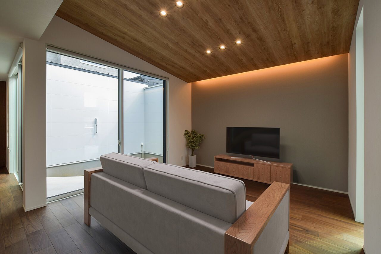 DETAIL HOME（ディテールホーム） 【勾配天井×中庭】機能性と美しさを兼ね備えた魅力的な家の建築実例画像2