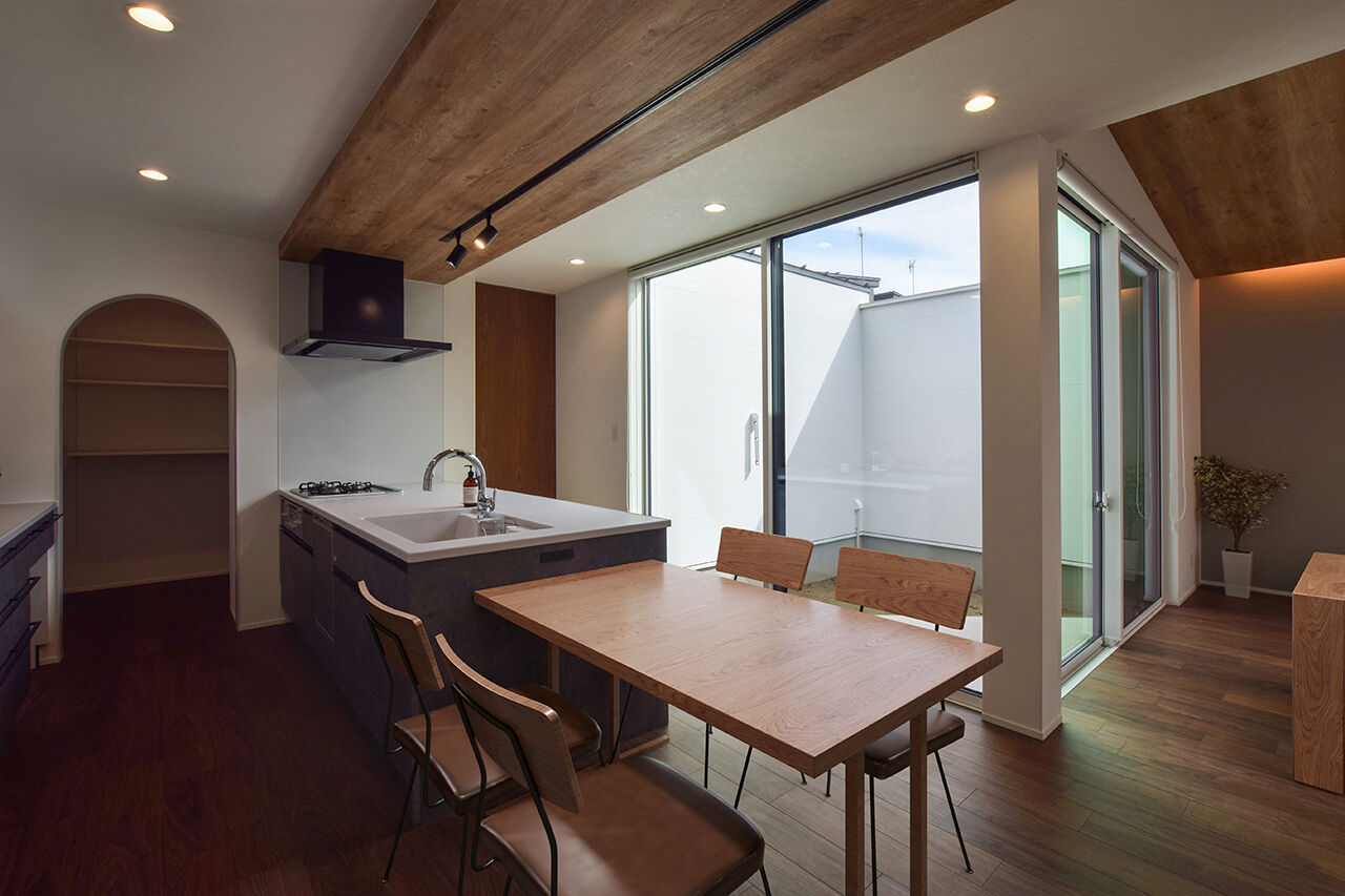 DETAIL HOME（ディテールホーム） 【勾配天井×中庭】機能性と美しさを兼ね備えた魅力的な家の建築実例画像4