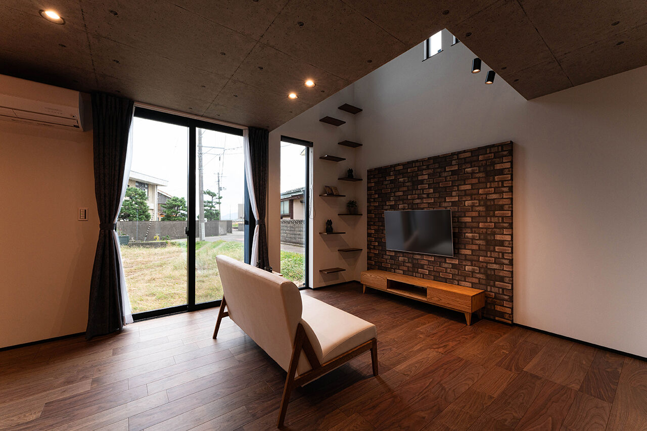 DETAIL HOME（ディテールホーム） 【吹抜け×キャットウォーク】趣味と猫との暮らしを楽しむ家の建築実例画像2