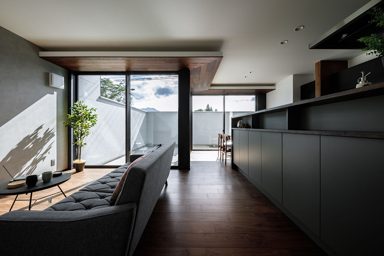 DETAIL HOME（ディテールホーム） 【雪国ZEH住宅】カーテンレスの暮らしとテントサウナを堪能できる家の建築実例画像3