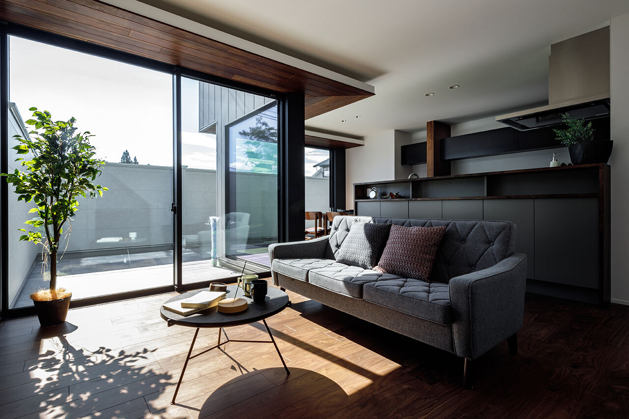 DETAIL HOME（ディテールホーム） 【雪国ZEH住宅】カーテンレスの暮らしとテントサウナを堪能できる家の建築実例画像4