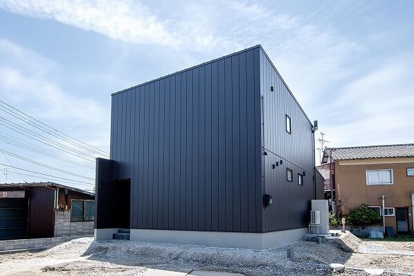 DETAIL HOME（ディテールホーム） 光が注ぐテラスと坪庭を眺めながら過ごすホテルライクな家の建築実例画像9