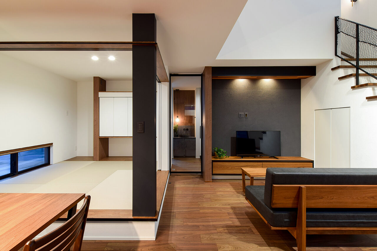 DETAIL HOME（ディテールホーム） 【中庭×太陽光×ウォルナット】ランニングコストに優しい上質な暮らしの建築実例画像2