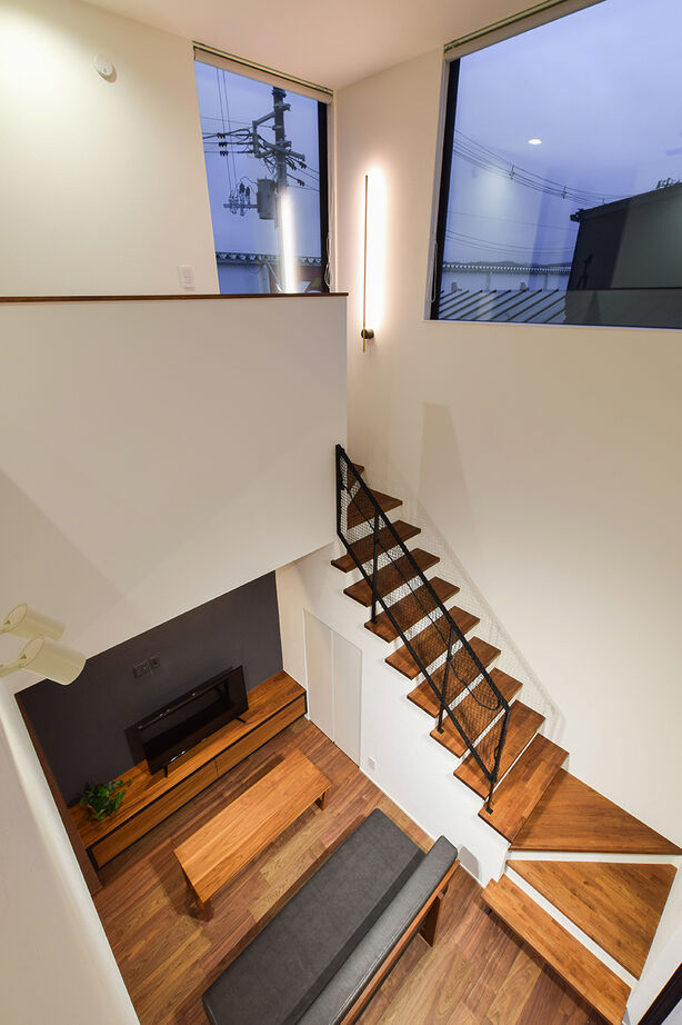 DETAIL HOME（ディテールホーム） 【中庭×太陽光×ウォルナット】ランニングコストに優しい上質な暮らしの建築実例画像3