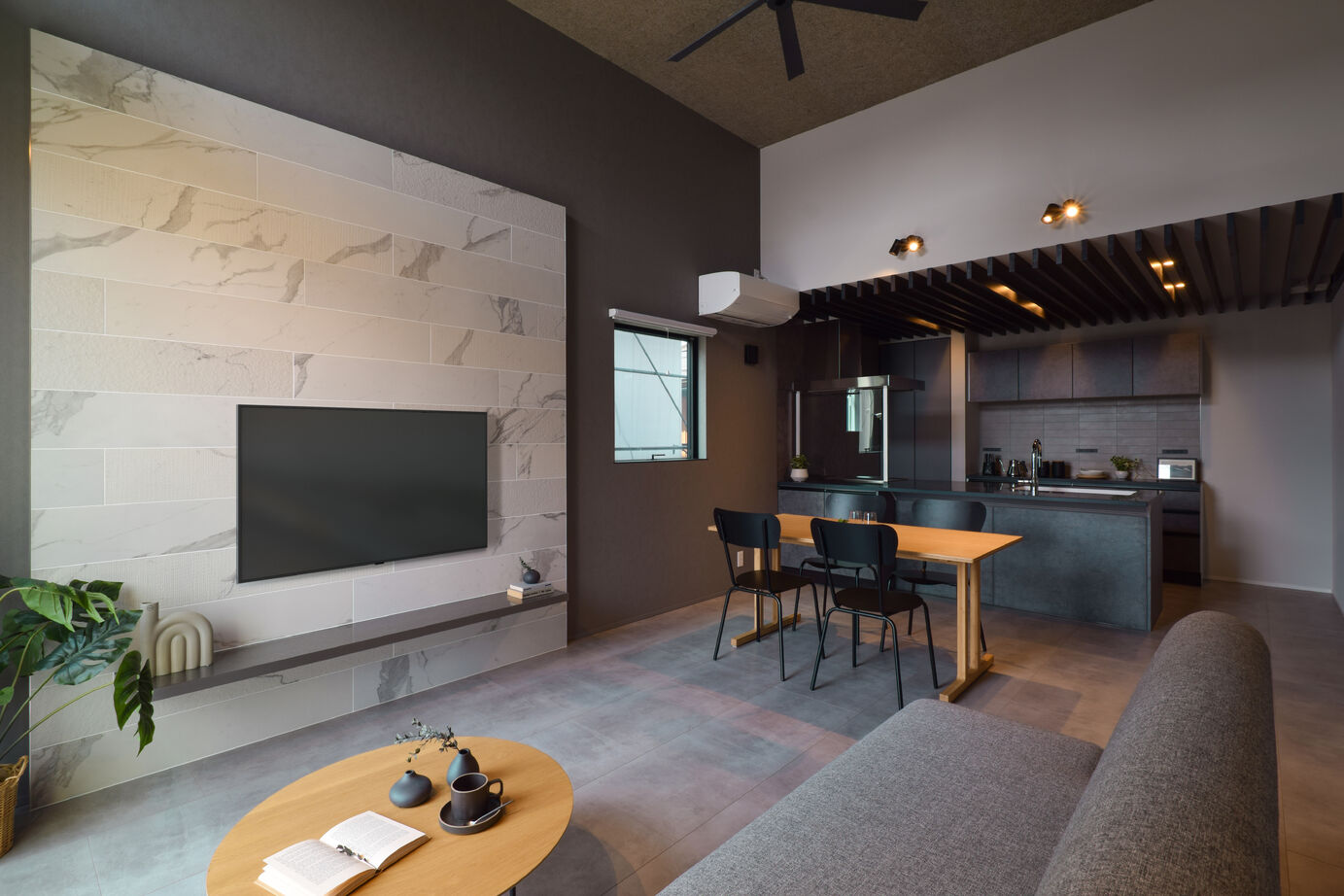 DETAIL HOME（ディテールホーム） 3.7mの天井高が生む開放感と快適動線の家の建築実例画像4