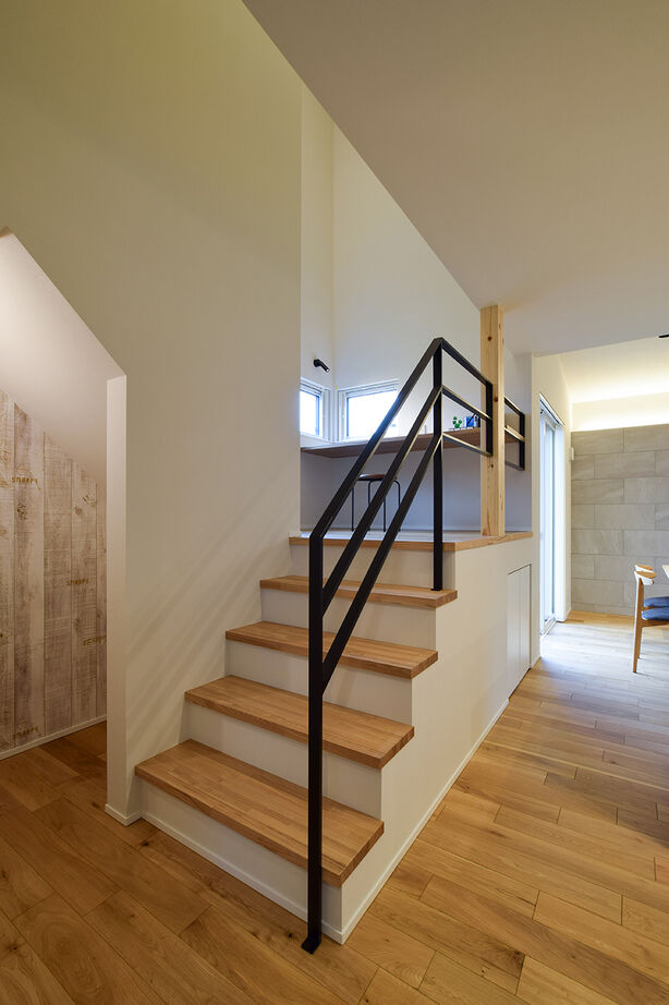 DETAIL HOME（ディテールホーム） 田園風景を望む、スキップフロアのスタディーコーナーのある家の建築実例画像7