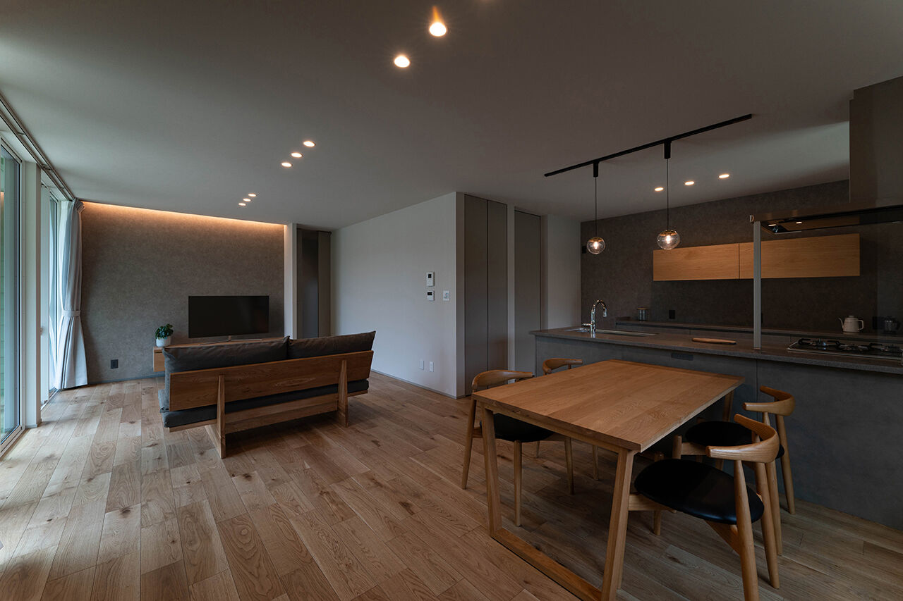 DETAIL HOME（ディテールホーム） 回遊動線×大開口LDKで叶える、庭と一体の暮らしの建築実例画像3