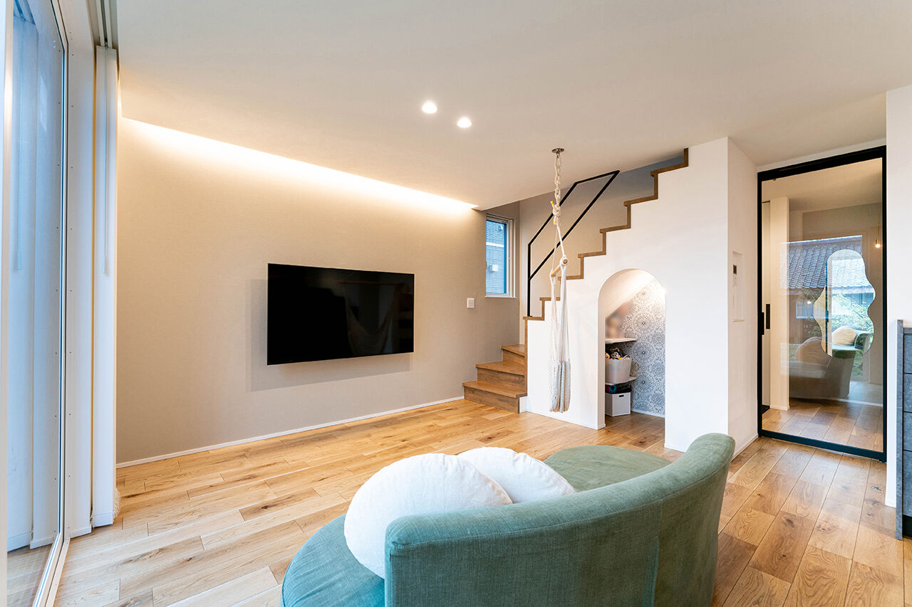 DETAIL HOME（ディテールホーム） 窓をなくした正面デザインと開放的な住空間のスクエアハウスの建築実例画像4