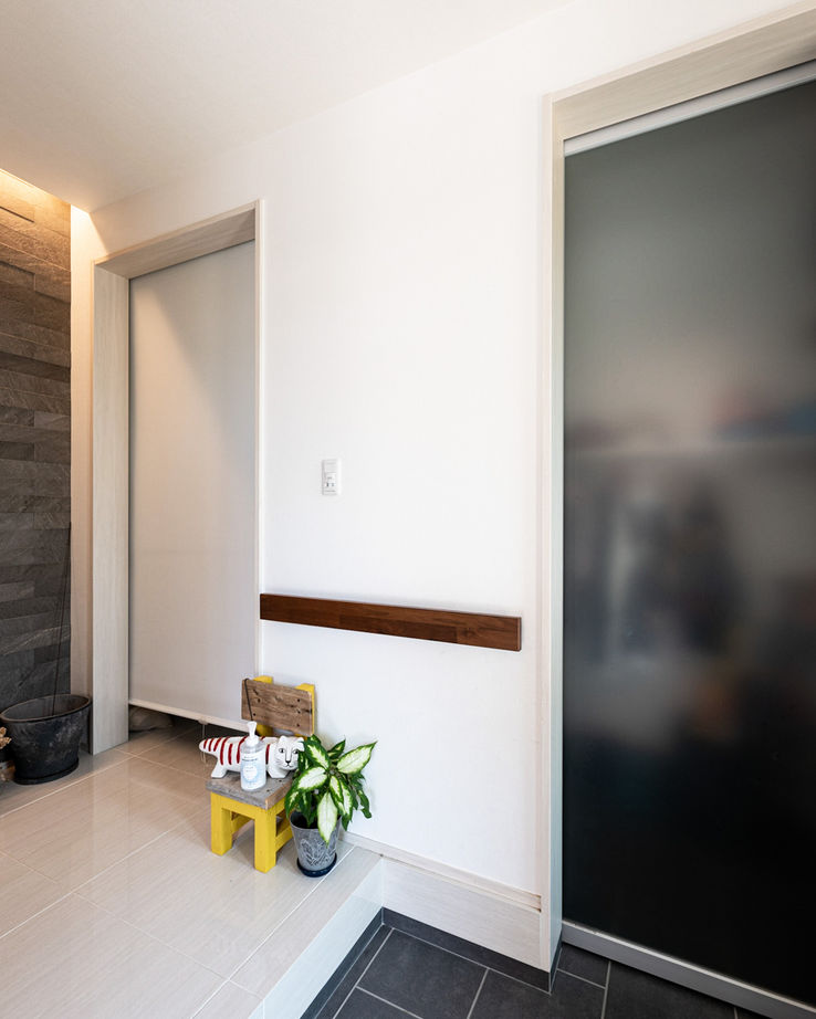 ユニバーサルホーム（福岡マリナ通り店、福岡南店、宗像店、唐津店） 【3,000万円台/40坪台/間取り図】我が家の主役は妻！キッチンを中心にした動線計画の住まいの建築実例画像4