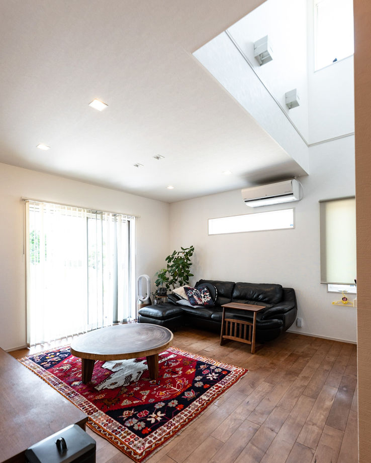 ユニバーサルホーム（福岡マリナ通り店、福岡南店、宗像店、唐津店） 【3,000万円台/40坪台/間取り図】我が家の主役は妻！キッチンを中心にした動線計画の住まいの建築実例画像10