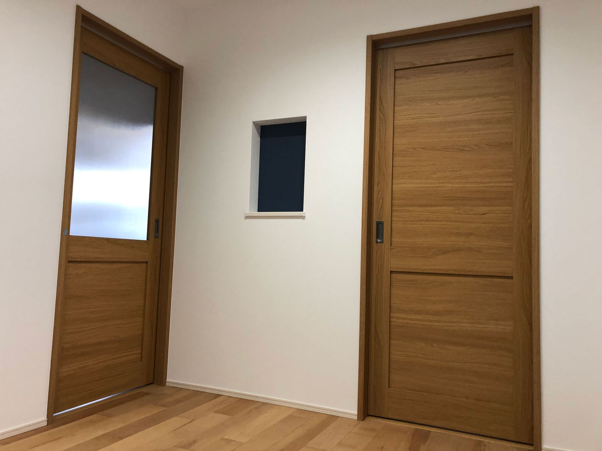 ユニバーサルホーム（福岡マリナ通り店、福岡南店、宗像店、唐津店） 【2000万円台/30坪台/間取り図】黒で統一された外観が美しいシンプルモダンの家の建築実例画像3