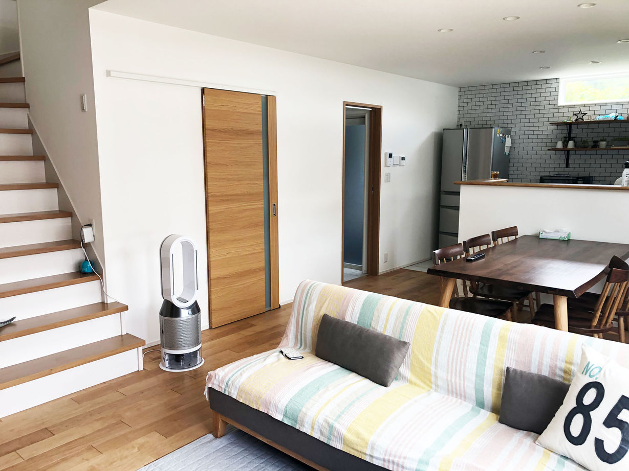 ユニバーサルホーム（福岡マリナ通り店、福岡南店、宗像店、唐津店） 【2000万円台/30坪台/間取り図】黒で統一された外観が美しいシンプルモダンの家の建築実例画像5