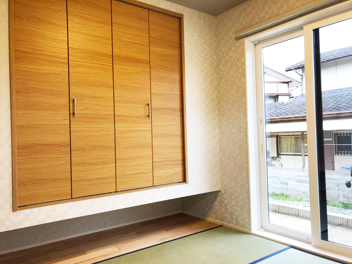 ユニバーサルホーム（福岡マリナ通り店、福岡南店、宗像店、唐津店） 【2000万円台/30坪台/間取り図】黒で統一された外観が美しいシンプルモダンの家の建築実例画像8