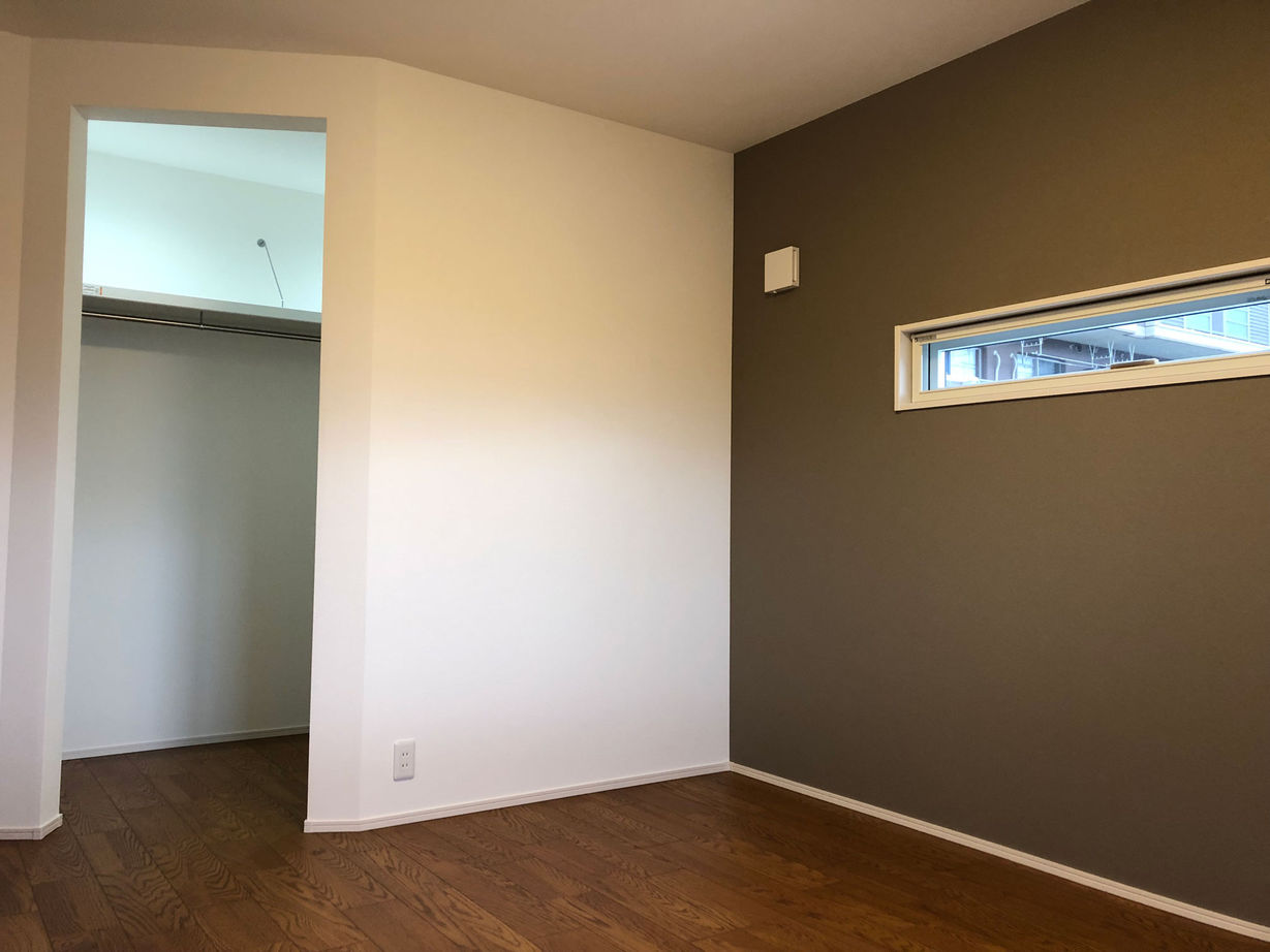 ユニバーサルホーム（福岡マリナ通り店、福岡南店、宗像店、唐津店） 【2000万円台/30坪台/間取り図】黒で統一された外観が美しいシンプルモダンの家の建築実例画像16