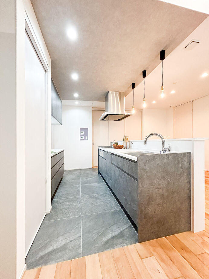 ユニバーサルホーム（福岡マリナ通り店、福岡南店、宗像店、唐津店） 【20坪台/間取り図】約8帖の吹抜けリビングが叶える家族が集う大空間LDKの建築実例画像7