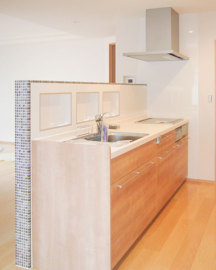 ユニバーサルホーム（福岡マリナ通り店、福岡南店、宗像店、唐津店） 【2,000万円台/30坪台/間取り図】プライバシーを確保した充実の書斎がある住まいの建築実例画像7